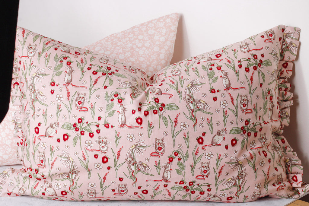 Bramble Mouse Ruffle Cushion