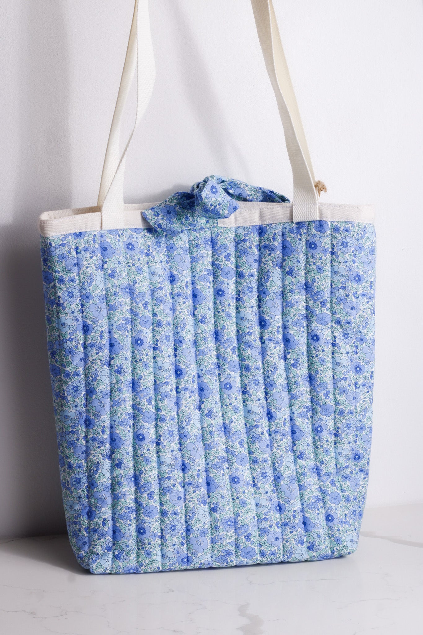 Blue Blossom Quilted bag